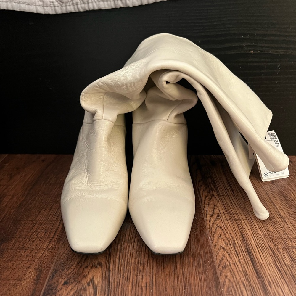 Zara leather boots size 6(36)
